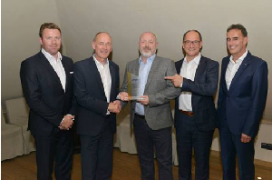 Premio Oro 2018 al distribuidor europeo de alto servicio