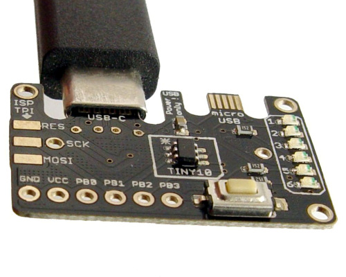 Tarjeta de desarrollo ATtiny10 con USB-C y Micro USB