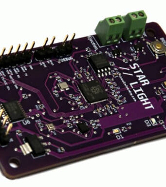 Controlador de vuelo para cohetes STARLIGHT