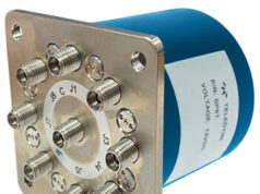 Interruptor coaxial SP8T de CC a 40 GHz con formato compacto