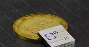 BV100 Batería nuclear de 3 V y 100 µW con autonomía de más de cincuenta años BV100 Batería nuclear de 3 V y 100 µW con autonomía de más de cincuenta años