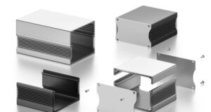 KO H Carcasas de combinación con aletas de refrigeración para transistores